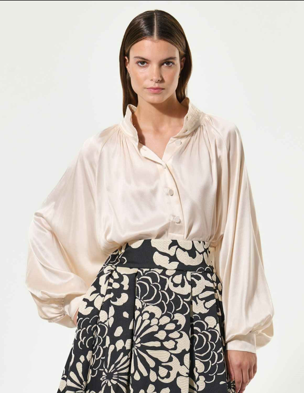 NicolaDEA blouse by Dea Kudibal