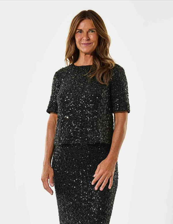 AnineDEA top by Dea Kudibal