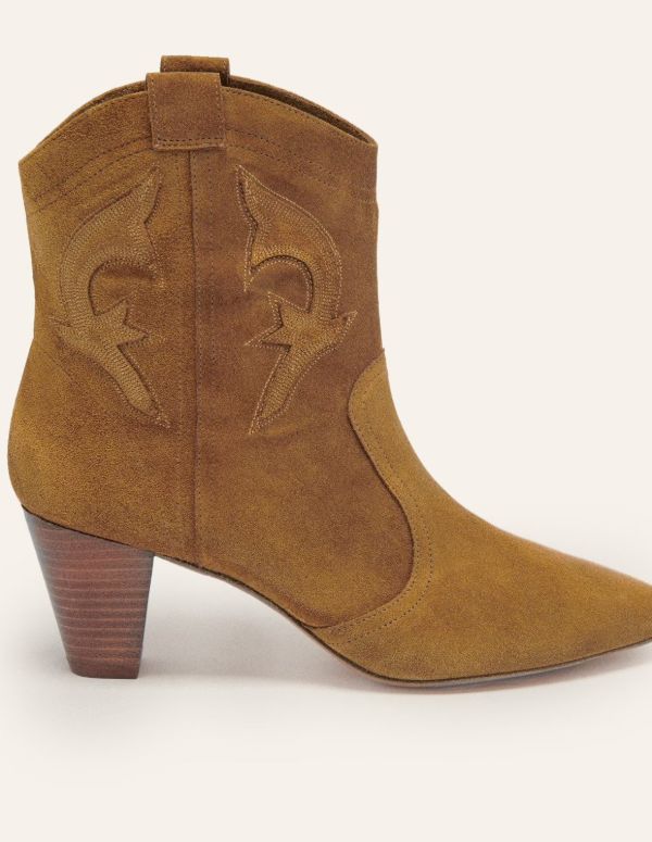 Casey boots by BA&SH
