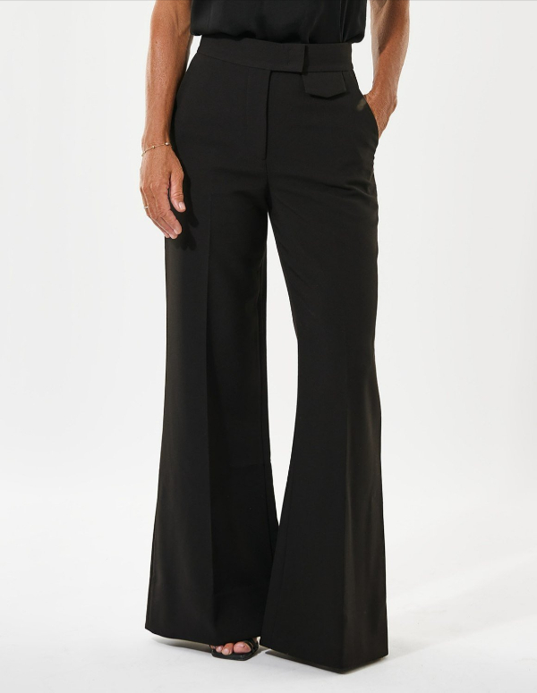 sample DanjaDEA trousers by Dea Kudibal