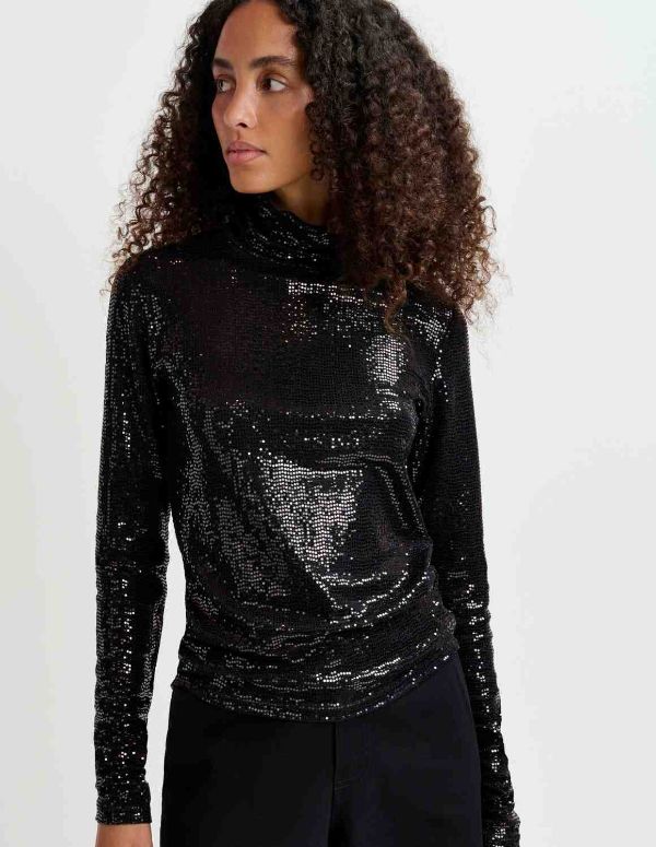 Gong top by Essentiel Antwerp
