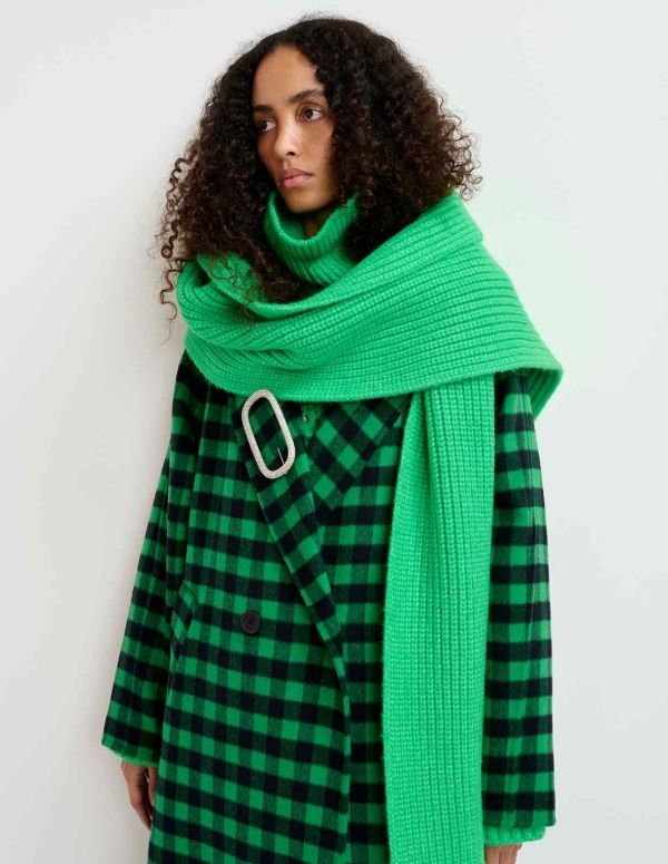 Gonovan scarf by Essentiel Antwerp
