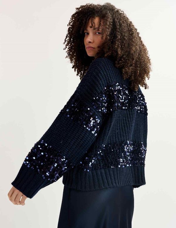 Group jumper by Essentiel Antwerp