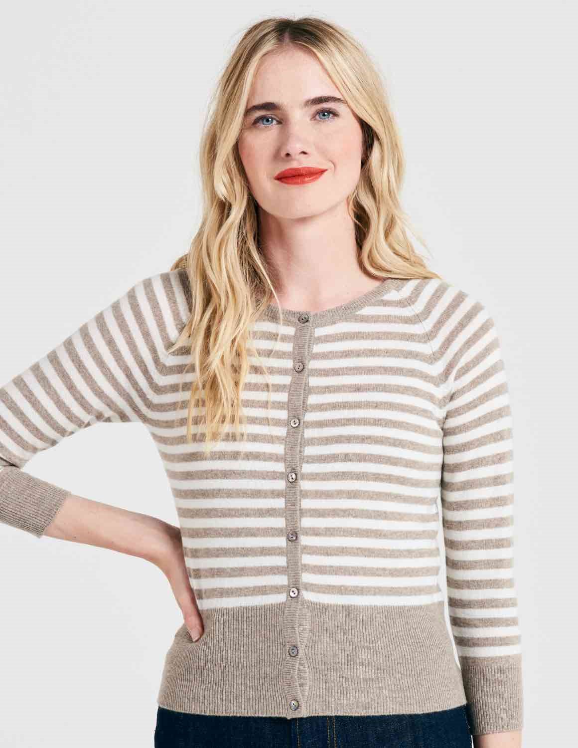 Strip cardigan in brown by Jumper 1234