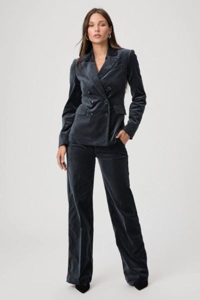 Sasha trousers & Malbec blazer by Paige Jeans