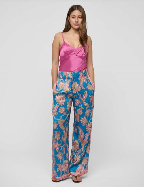MargoDEA trousers by Dea Kudibal