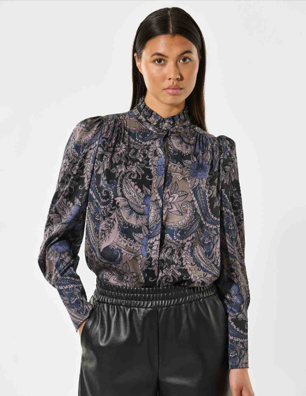 RobertaDEA blouse (sayo millennium) by Dea Kudibal