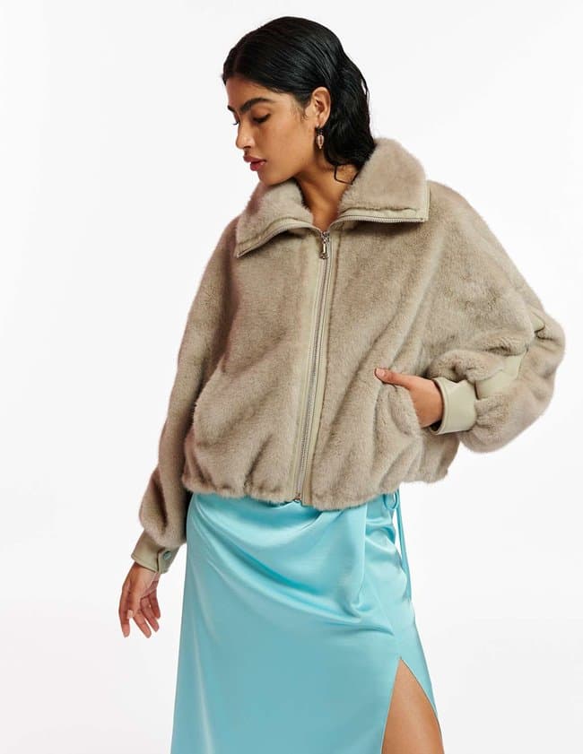 Essentiel Antwerp erg faux fur jacket - sand