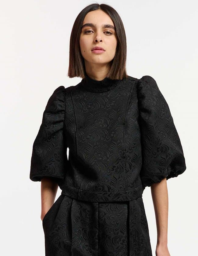 Essentiel Antwerp eromius puff sleeve top - black