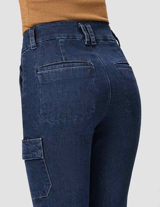 Paige Jeans dion cargo pocket jeans - gracie lou model