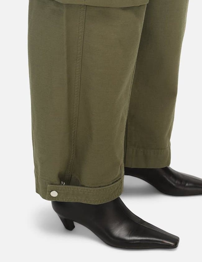 Frame wide leg cargo trousers model