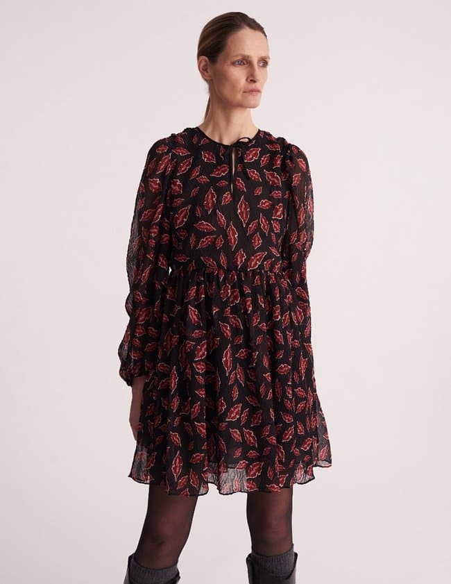 Hofmann Copenhagen puck dress - kiss me red model