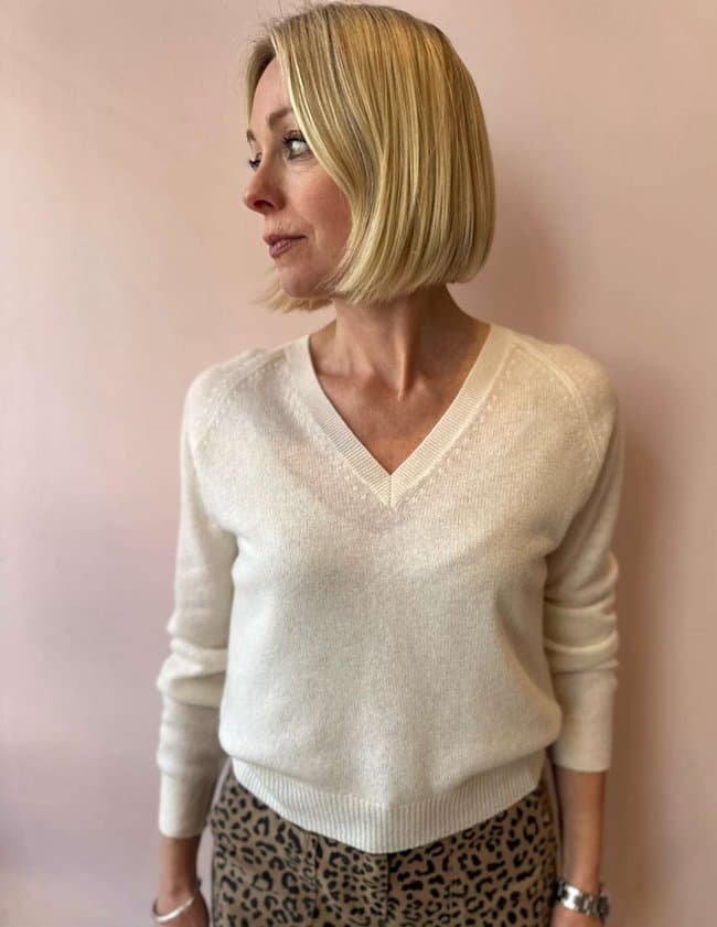 Jumper 1234 crop vee jumper - cream