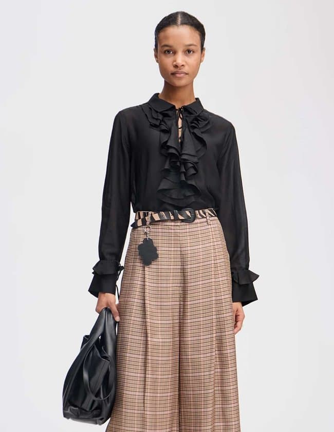 Munthe lesienna top - black model