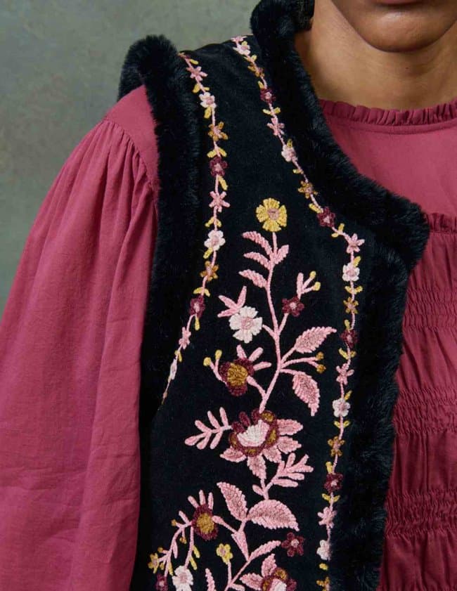 Louise Misha renee gilet - black detail