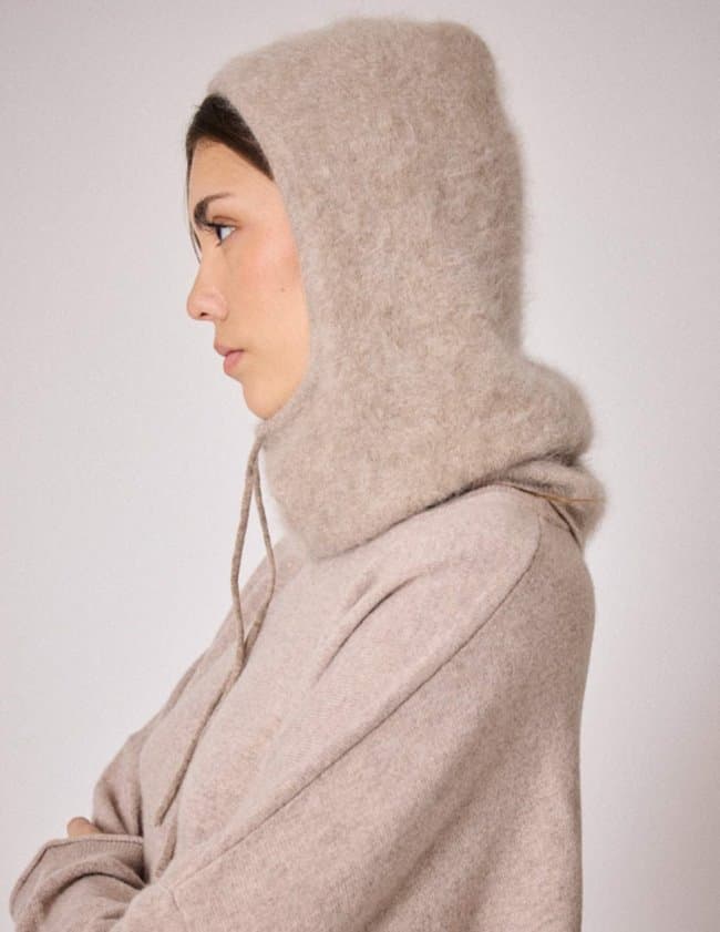 Absolut Cashmere amada snood - chestnut side