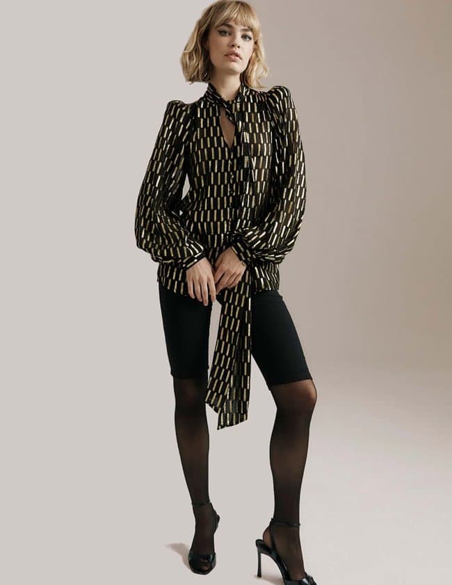 Queens of Archive foxy blouse - black detail