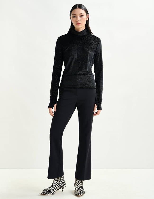 Essentiel Antwerp indienne velvet top - black side