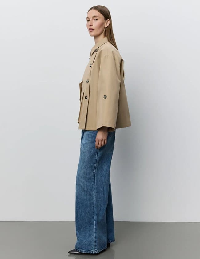 Sofie Schnoor agathasw jacket - camel detail