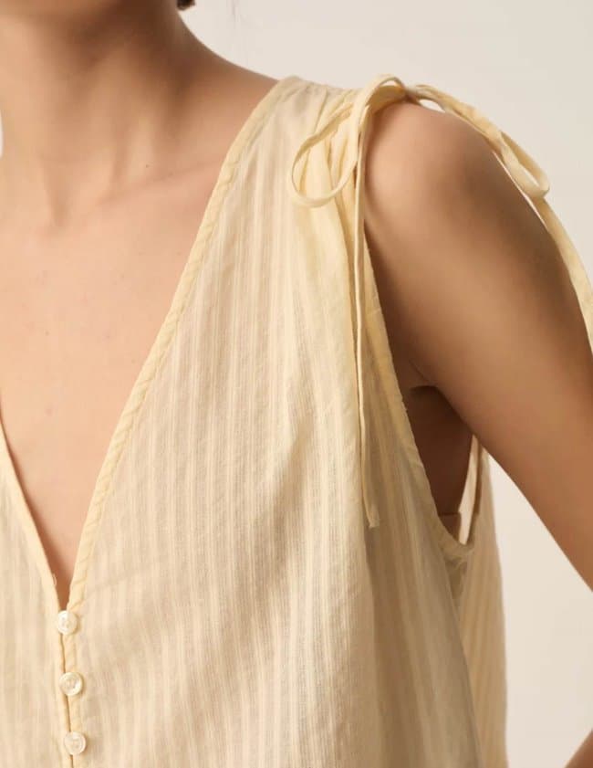Des Petits Hauts santas top - yellow model