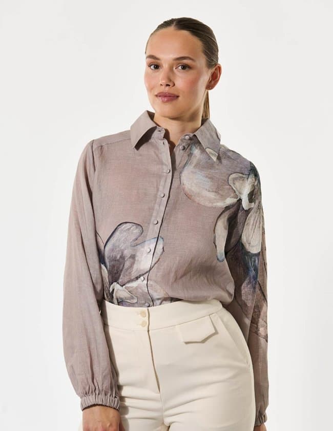 Dea Kudibal siomadea shirt - latte side