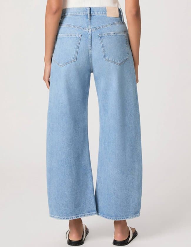 Paige Arellia Ankle Jeans in Fauve model