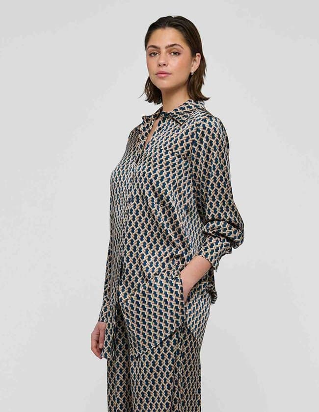 Dea Kudibal serafinadea shirt - biscotti detail