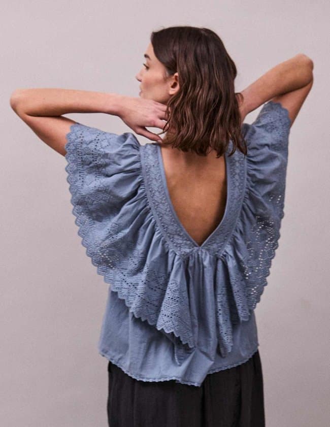 FAUNE camelia top - cornflower blue model