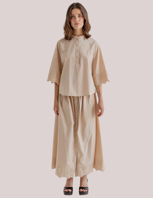 Project AJ117 hella skirt - sand model