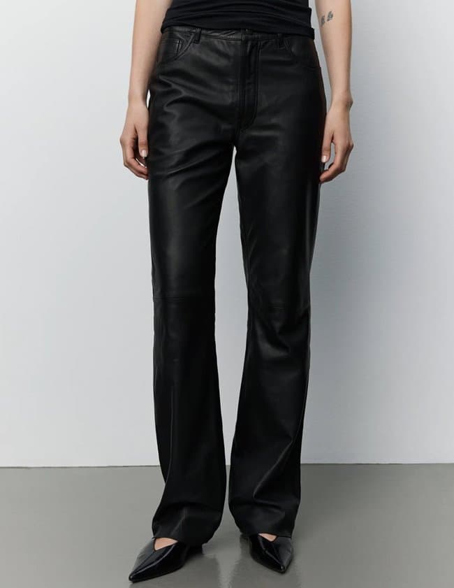 Sofie Schnoor gattisw leather trousers - black side