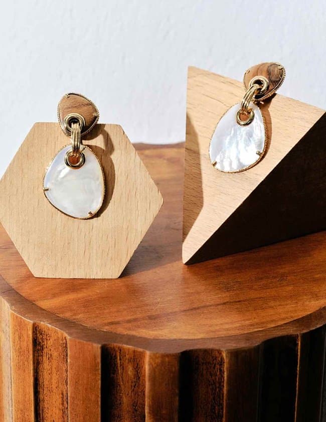 Gas Bijoux silia earrings large - mother of pearl side