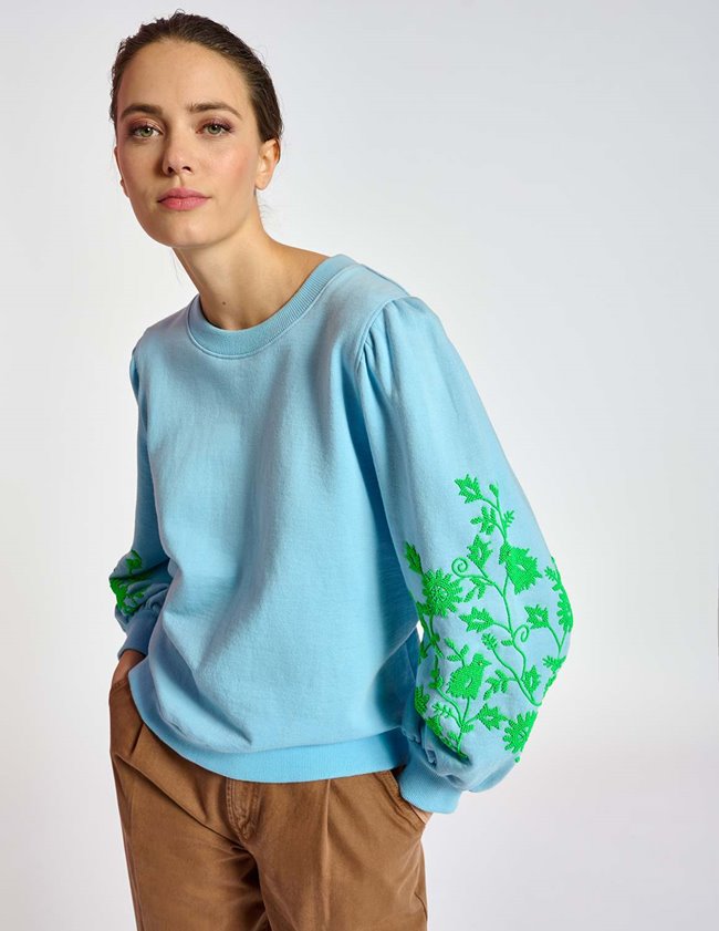 Essentiel Antwerp bayles embroidered sweatshirt - spa blue
