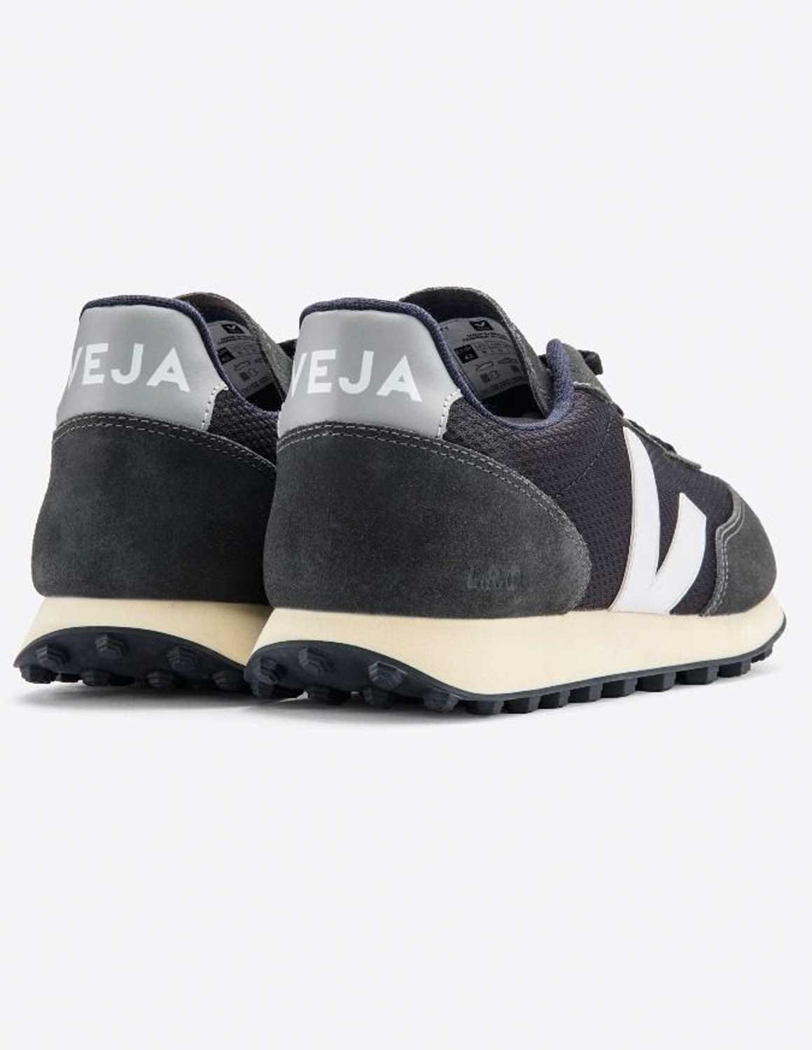 Grey hotsell veja trainers
