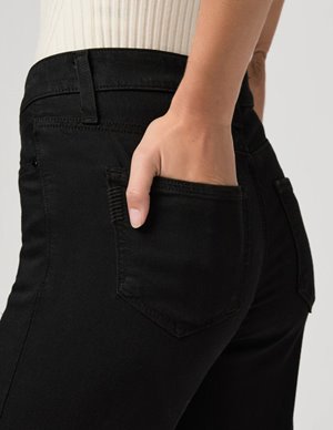Paige Leenah Jeans Black Shadow model