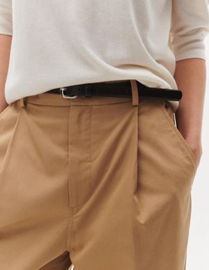 Beta Studios klara trousers - safari detail