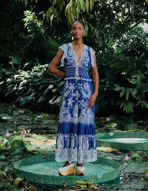 Farm Rio romantic richelieu maxi dress - blue model
