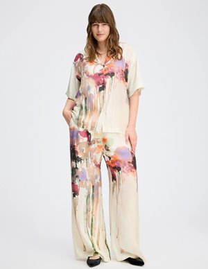 Munthe arum silk trouser - sand side