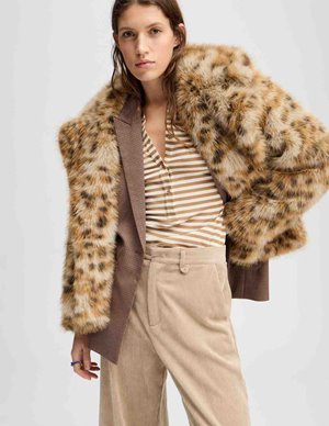 Munthe lestine jacket - camel detail