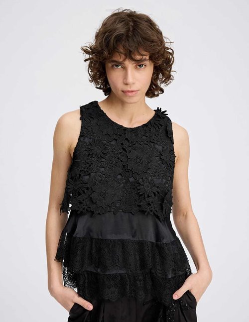 Munthe rachine top - black