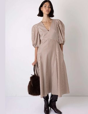 Vivere by Savannah Miller mila dress - brown stripe model