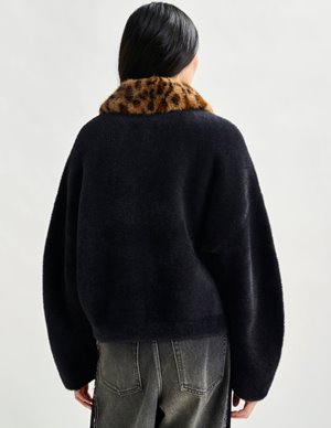 Essentiel Antwerp intention jacket - black model