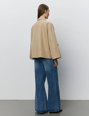 Sofie Schnoor agathasw jacket - camel model
