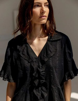Project AJ117 gail blouse - black