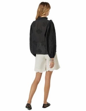 Scarlett Poppies basica shorts - papyrus model