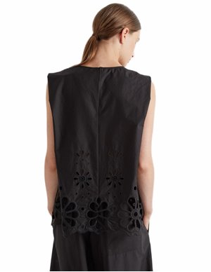 MeiMeiJ flower top - black model