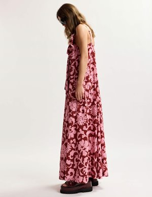 Essentiel Antwerp johnson midi dress - pink model