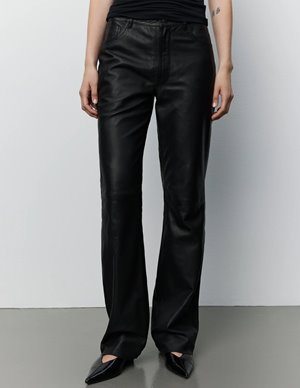 Sofie Schnoor gattisw leather trousers - black side