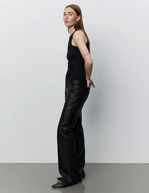Sofie Schnoor gattisw leather trousers - black detail