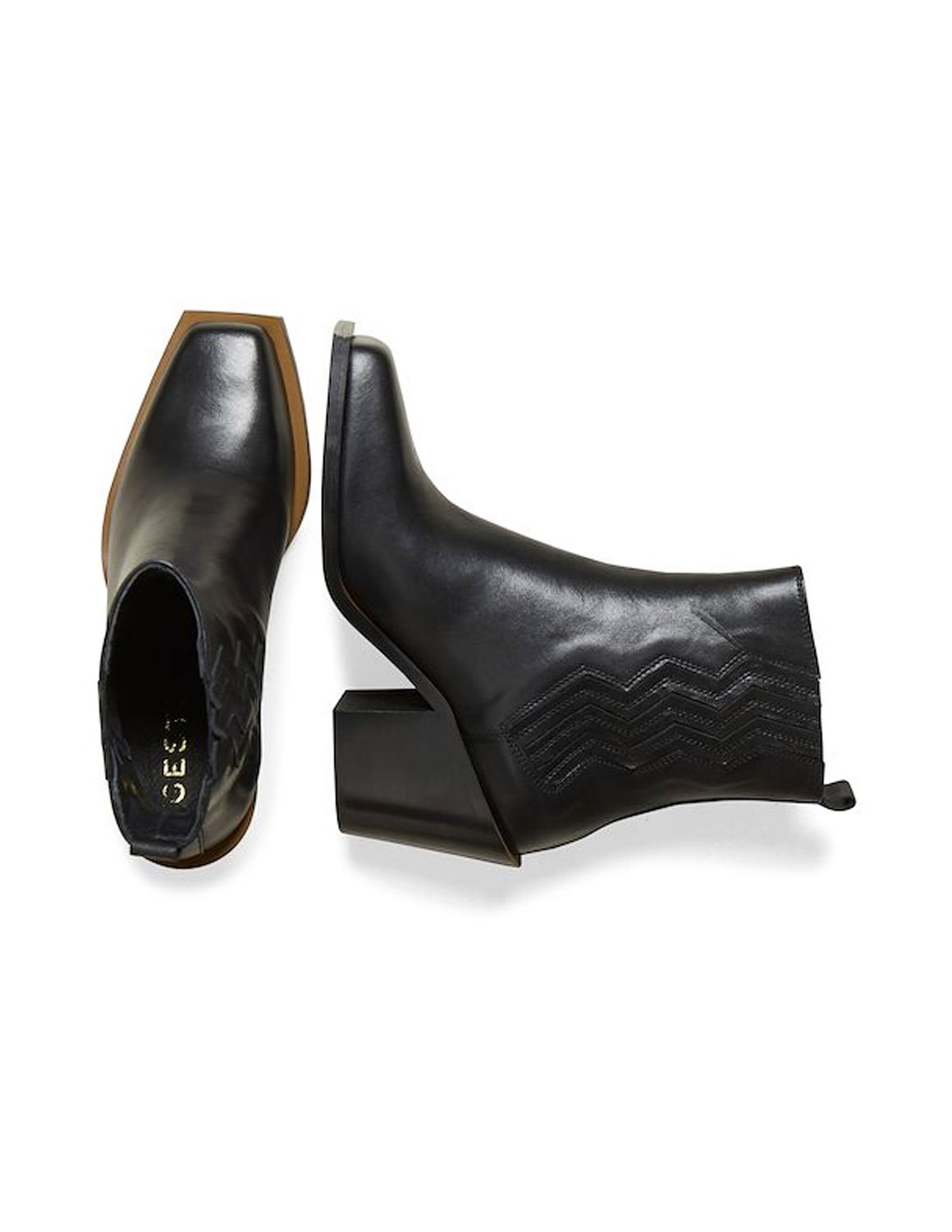 gestuz marleegz chunky boots