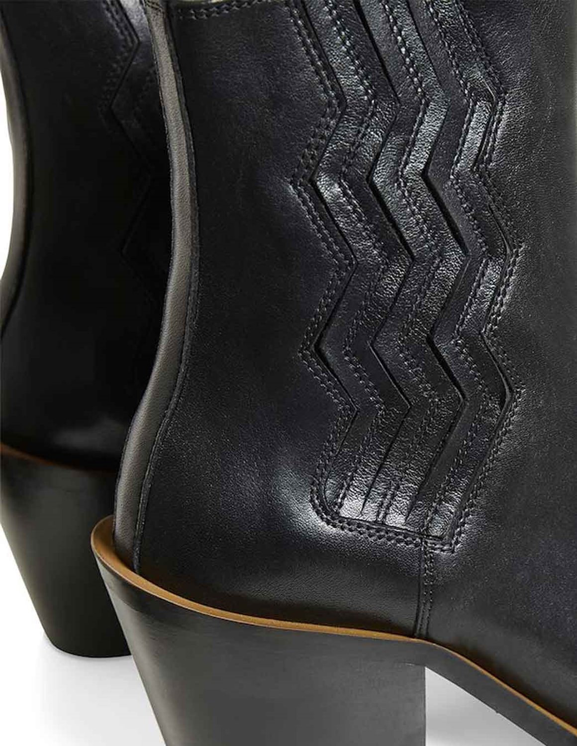 gestuz marleegz chunky boots